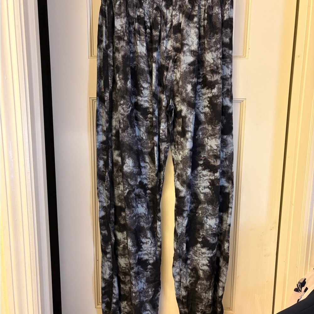 Women's Boho Harem Pants - Black and Gray